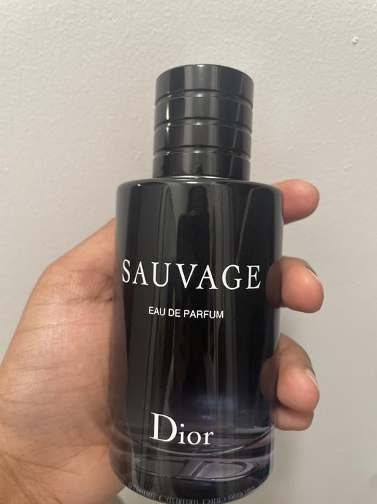Suvage Eau de Parfum by Di*r • 100ml (magnetic cap)
